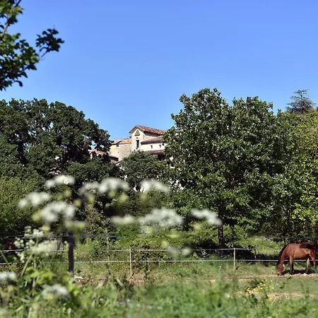 Bed & Breakfast Champdelaplume *